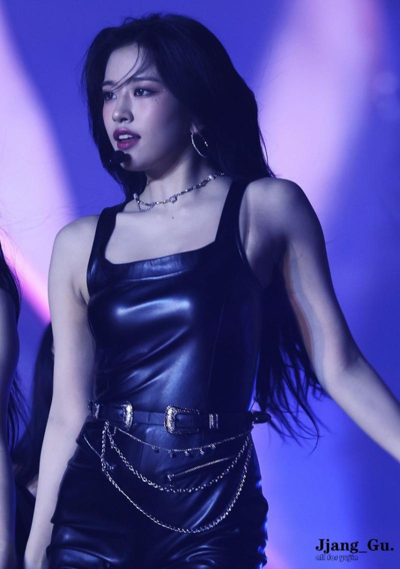 아이브 안유진