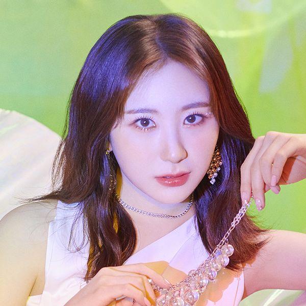 이채연