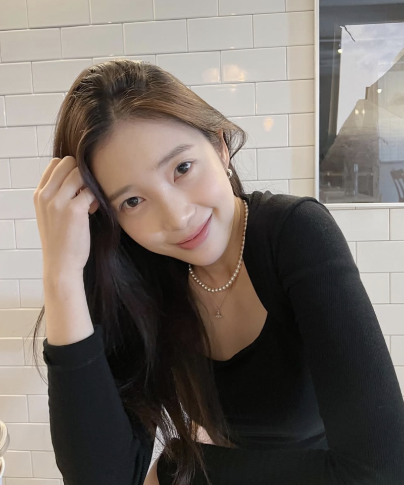 윤채경