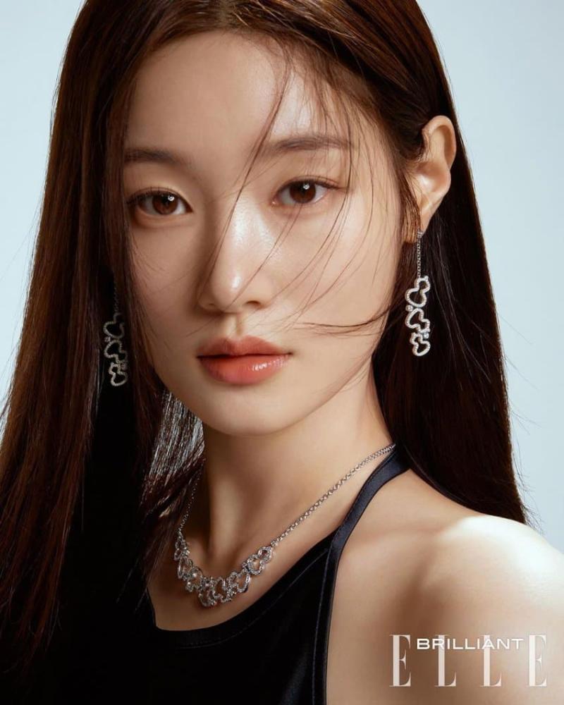 배우 정채연