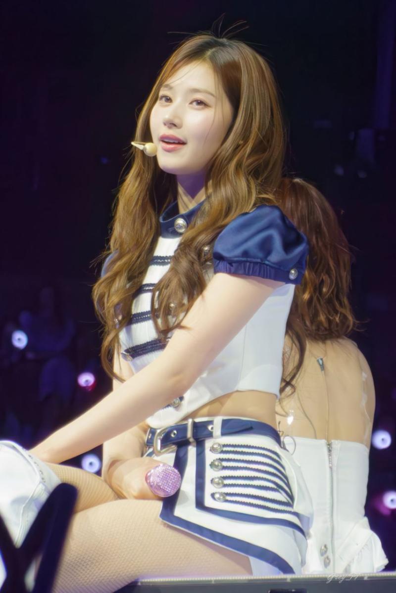 트와이스 사나