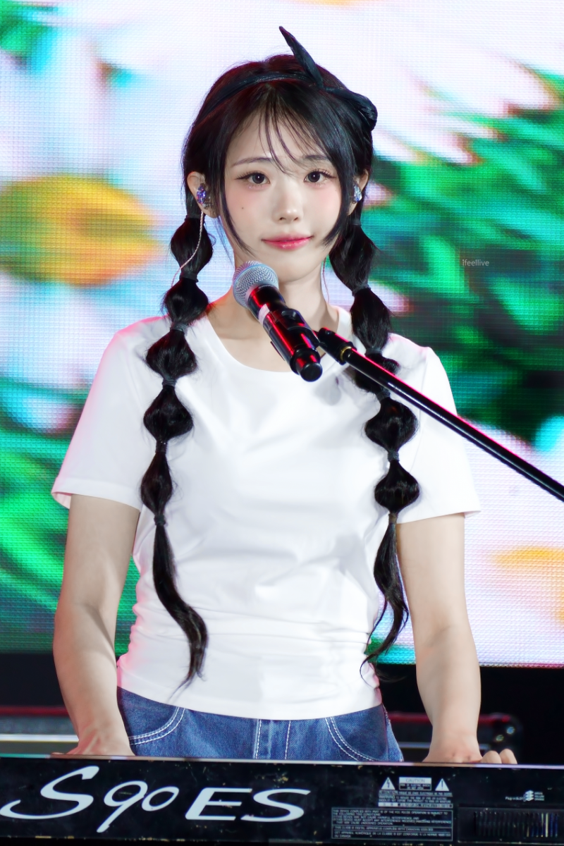 QWER 히나