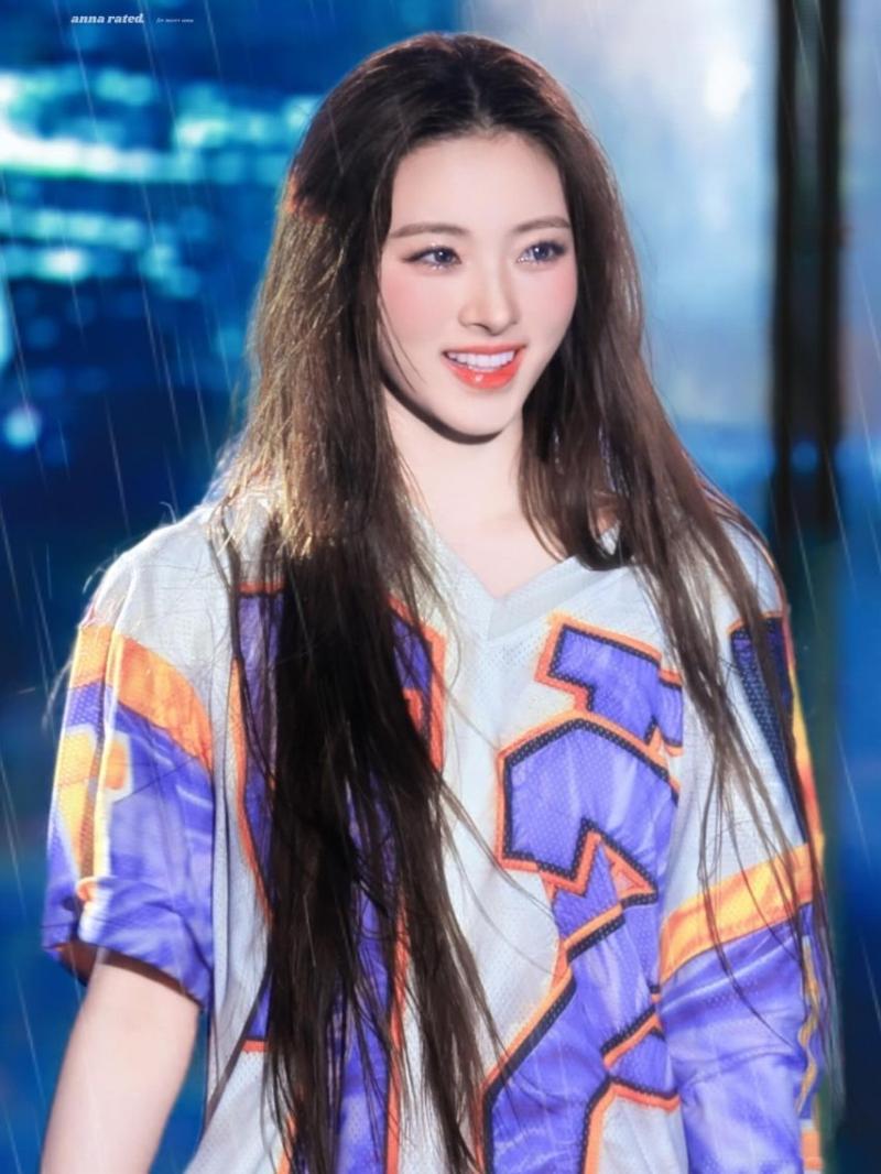 MEOVV (미야오) 안나