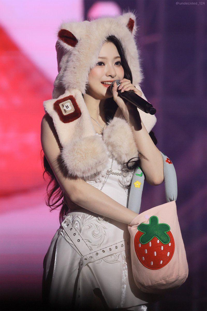 프로미스나인 이나경