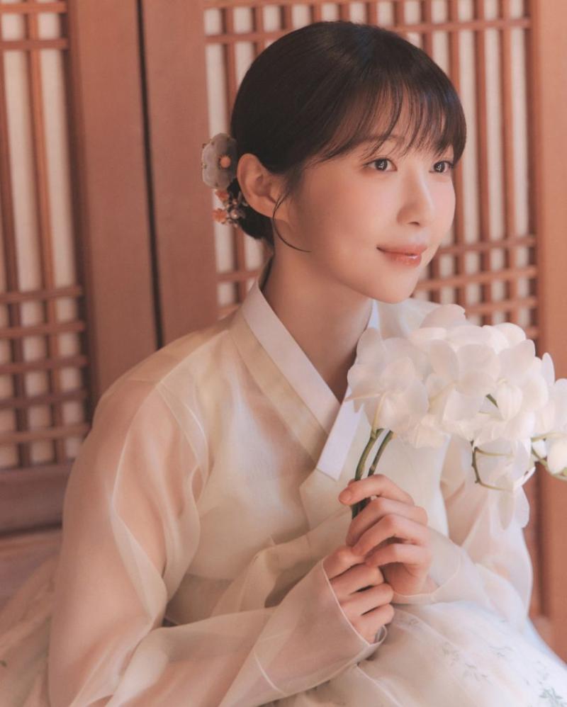 주현영 한복화보