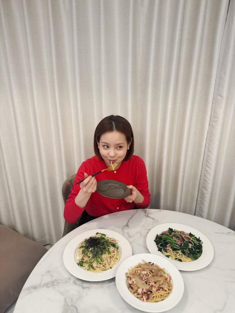 니쥬 (NiziU) 마코