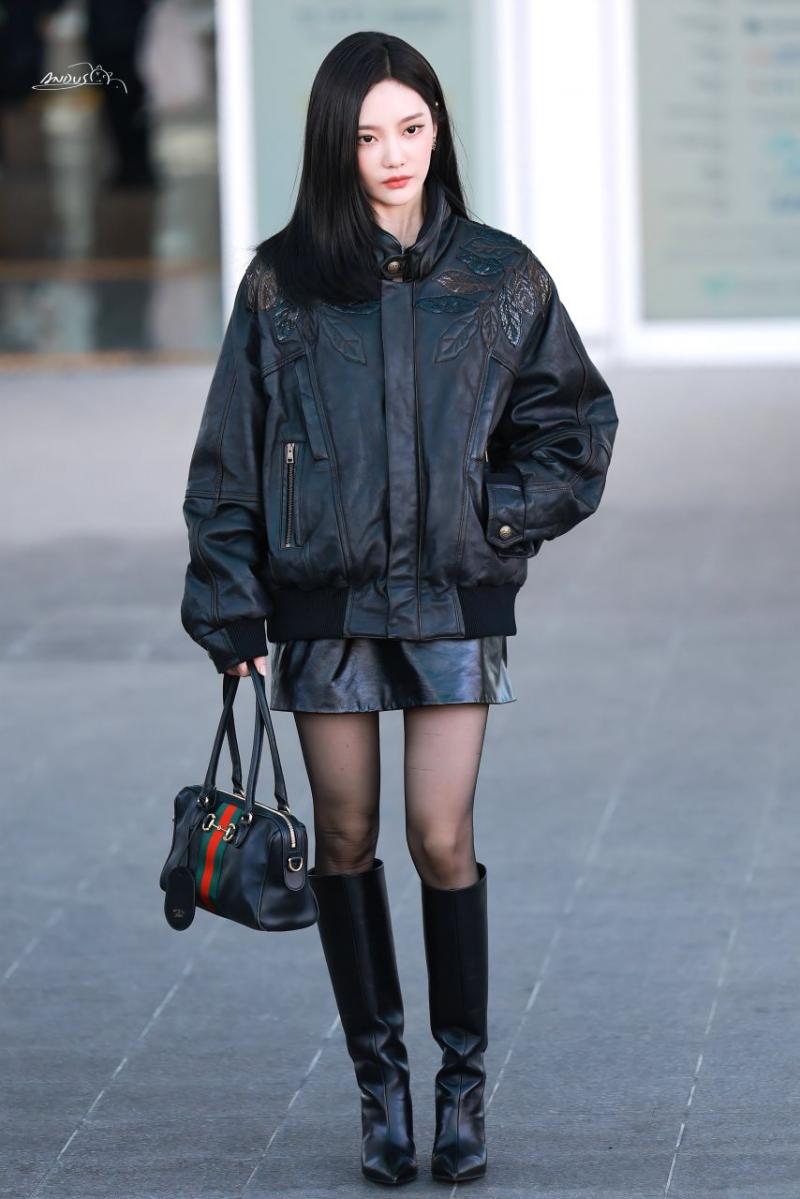 오늘자 밀라노로 출국 하는 에스파 닝닝