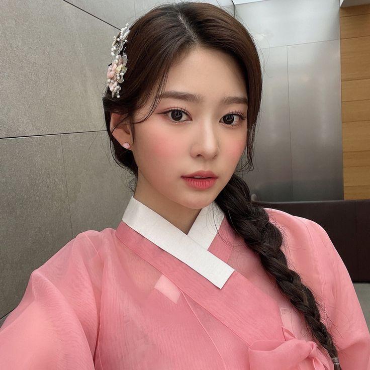 김민주 한복 모음