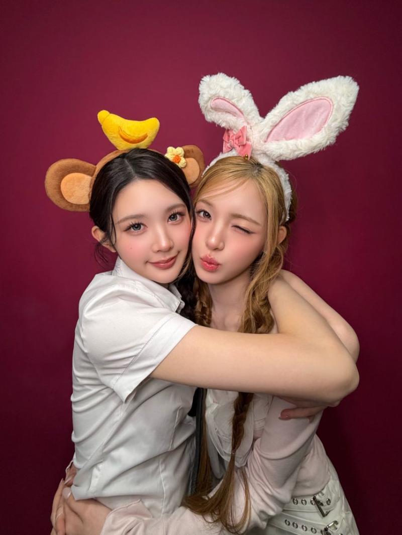 하츠투하츠 유하, 에이나