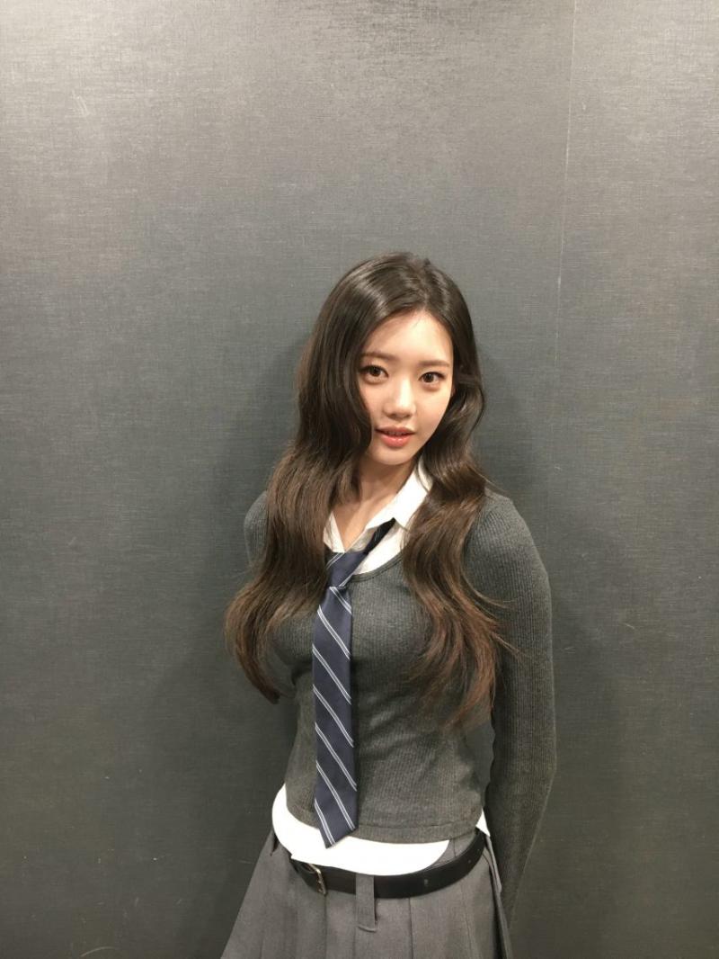 베이비몬스터 로라