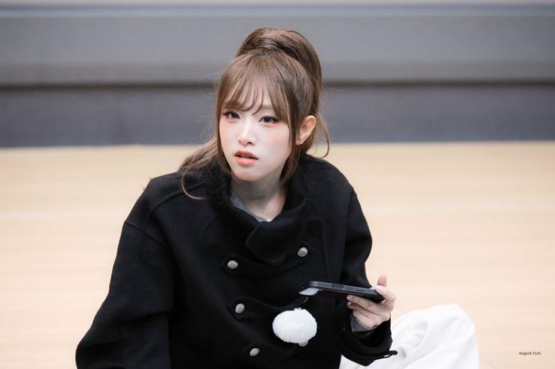 오늘자 최예나 음중 미니팬미팅