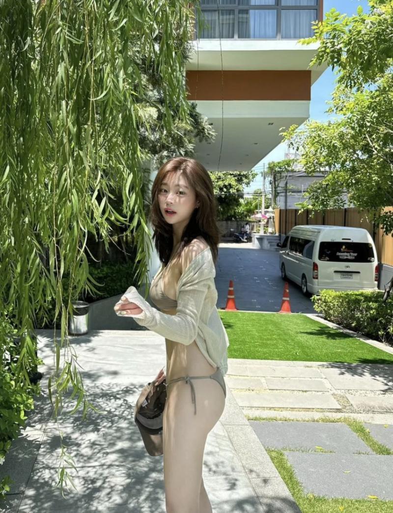 황수지 피아니스트 아일릿 원희 사촌언니 글래머