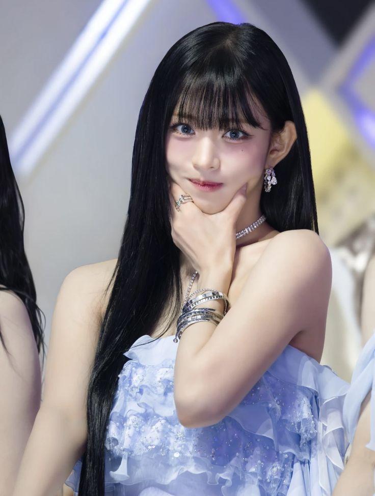 프로미스나인 이채영