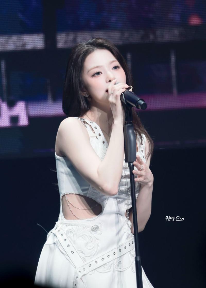 프로미스나인 이나경