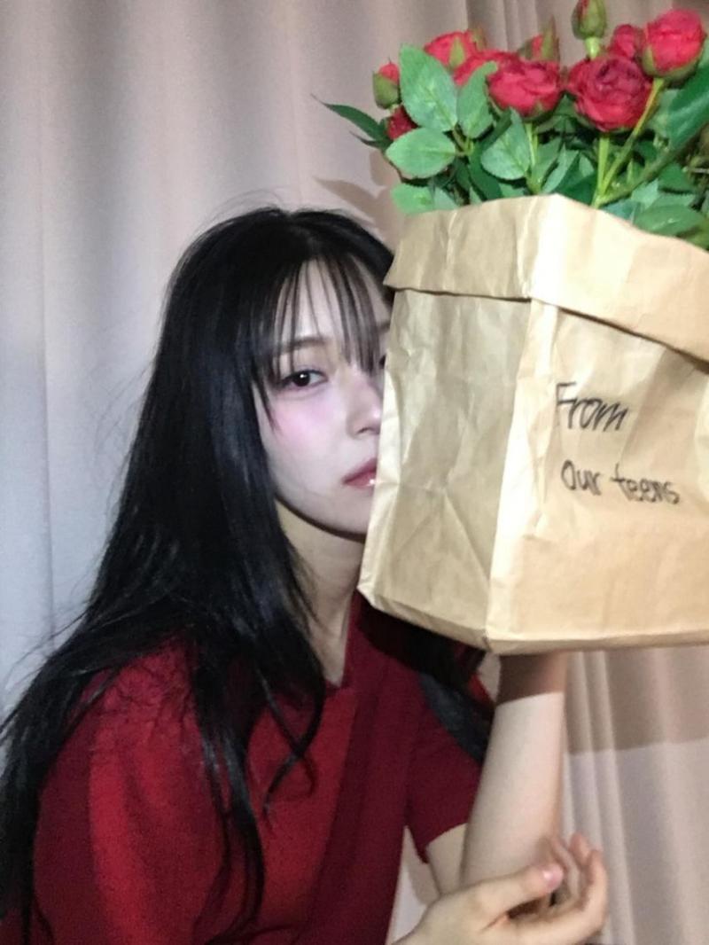 프로미스나인 백지헌