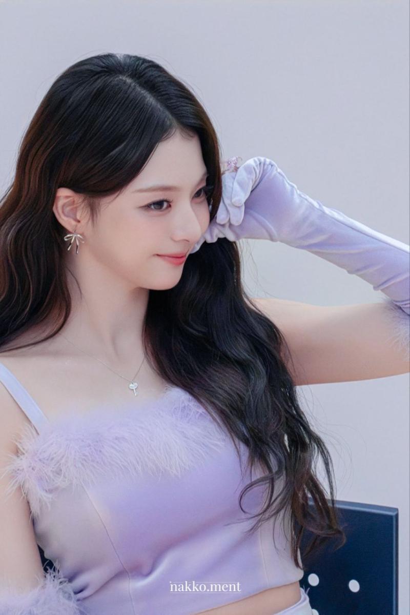 프로미스나인 이나경