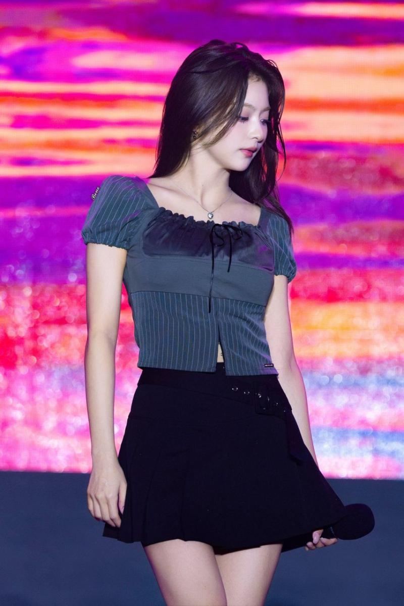 프로미스나인 이나경