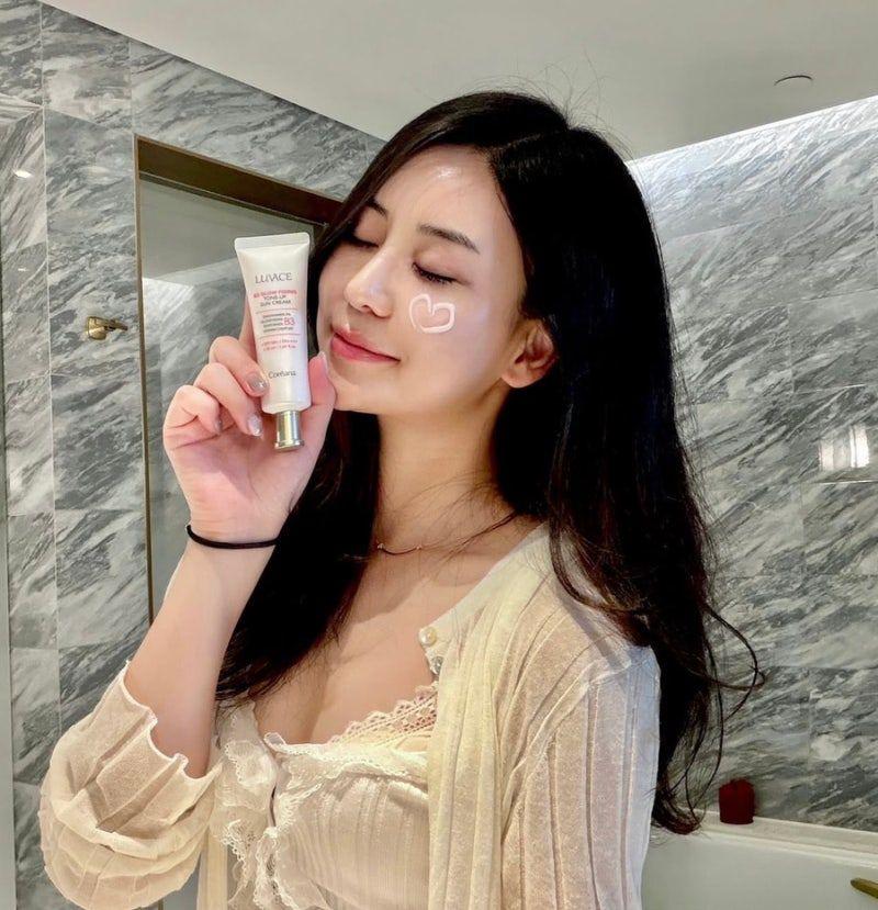 홍나실 기상캐스터 우아한 슬랜더