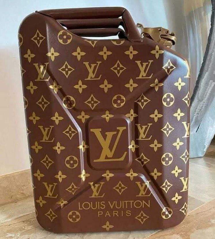 기름값이 오르니 기름통도 명품으로