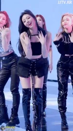 ITZY-유나