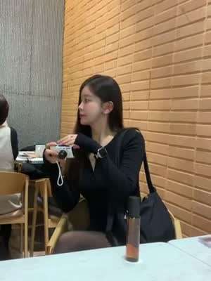 김윤희 아나운서