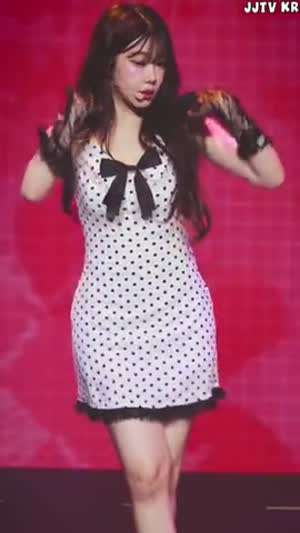 클라씨 채원 봉긋 가슴 땡땡이 민소매 원피스.mp4