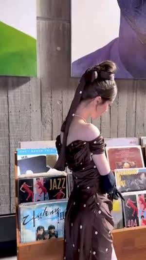 키키 수이, 이솔