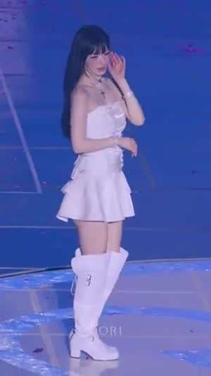 짧은치마 커버하는 상견례 문전박대상 프로미스나인 이채영