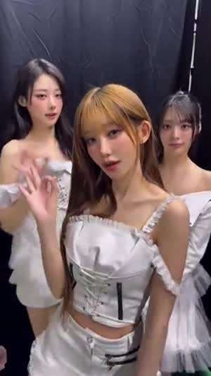 QWER 마젠타 히나 시연