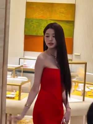 아이브 장원영 어제자 신세계 백화점 불가리 행사