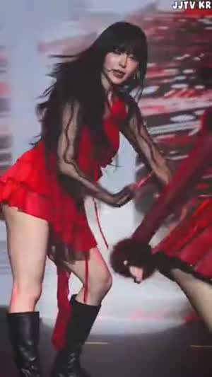 홀터넥 빨간 원피스 클라씨 명형서