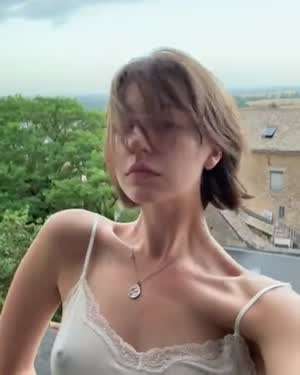 안젤리나 다닐로바 끈나시 ㄲㅈ.mp4