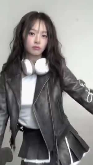 피프티피프티 하나