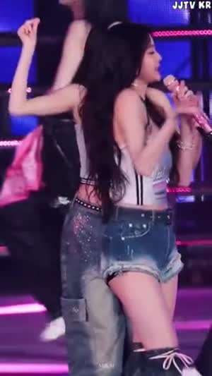 X끈 홀터넥 튜브탑 청반바지 엉밑 아이브 장원영.mp4