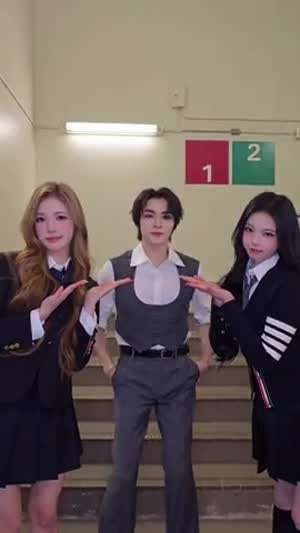 하츠투하츠, 웨이션브이 샤오쥔, 라이즈