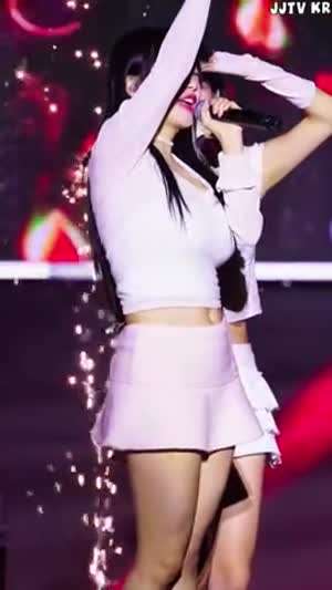 지지원 흰나시 묵직 가슴 출렁 출렁.mp4