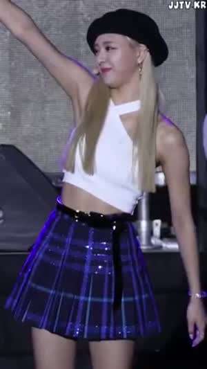 있지 유나 빵모자 화이트 크롭탑 민소매 겨드랑이.mp4