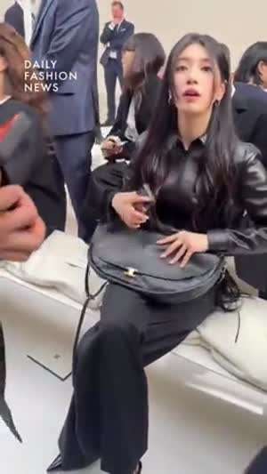 260307 파리 셀린느 패션위크 수지