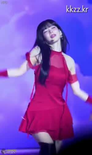 집중력이 요구되는 프로미스나인 이채영