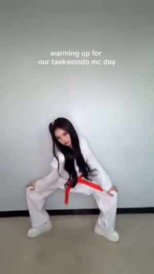 하츠투하츠 스텔라, 이안 인기가요 mc (&베이비돈크라이 이현)