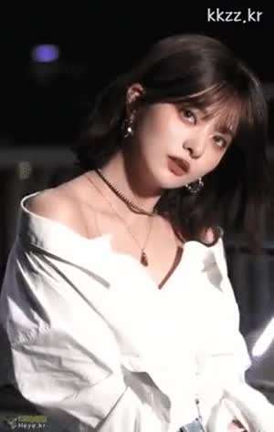 프로미스나인-이나경