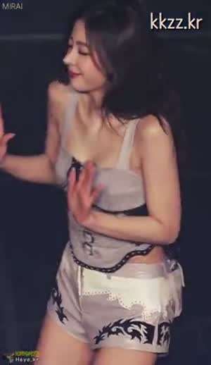 위에서 보는 ITZY(있지) 리아