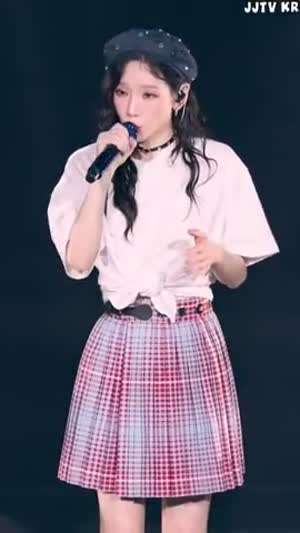 태연 빵모자 앞으로 묶은 흰티.mp4