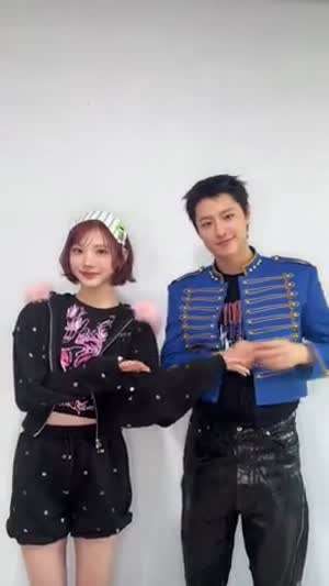 하츠투하츠 지우 & 우즈