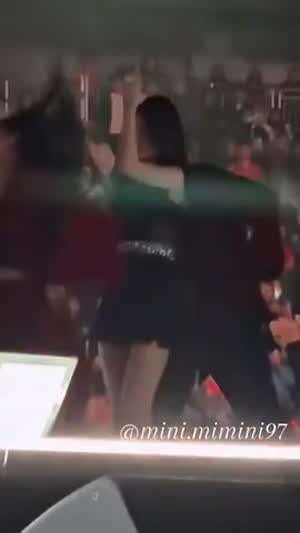 시스루 자주색 실크 원피스 트와이스 사나