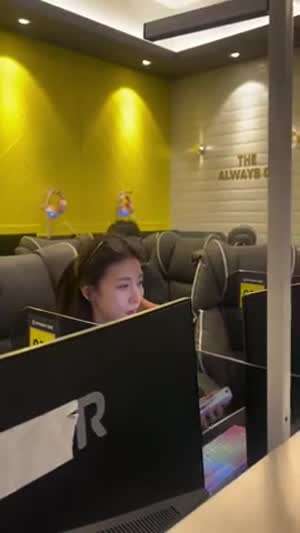 PC방에서 본 하지원