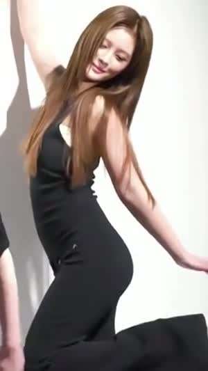 엔믹스 설윤 검정색 전신 바디슈트 항아리 골반