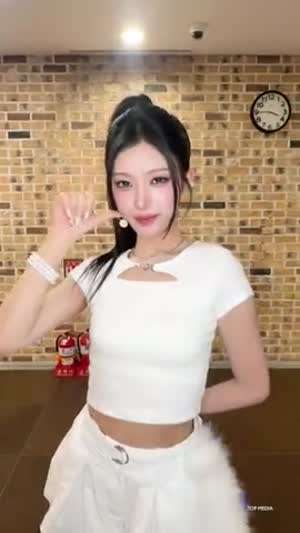 오드유스 써머, 마야