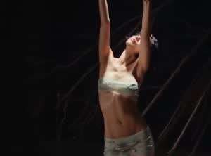 전 애프터스쿨] 나나 가슴 언더붑 튜브탑.mp4