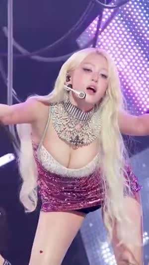 폭력적인 몸매 올라운더 전소미